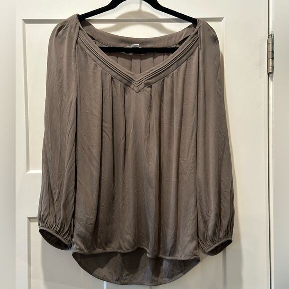 Diane Von Furstenberg Tops - Diane von Furstenberg Cahil Printed Silk V-Neck Top Gray Size 10